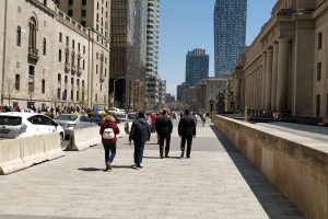 Toronto Union Station - barriers